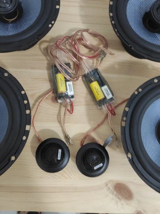 Altavoces Gladen
