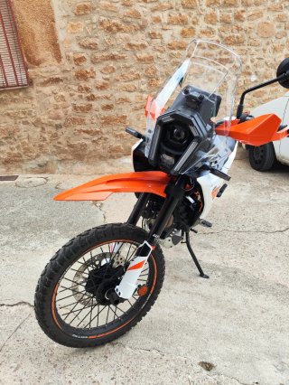 KTM 390 Adventure r Naranja/Blanca