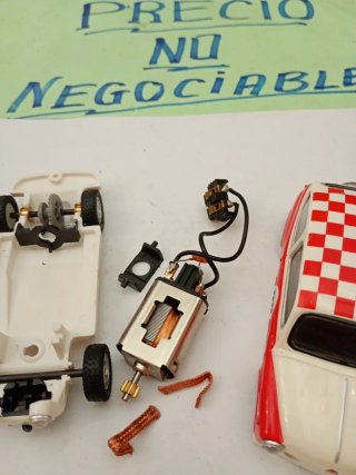 Scalextric TC 600 SEAT Leer DESCRIPCIÓN