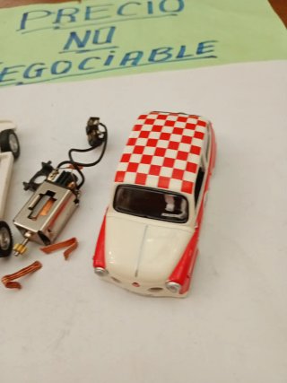 Scalextric TC 600 SEAT Leer DESCRIPCIÓN