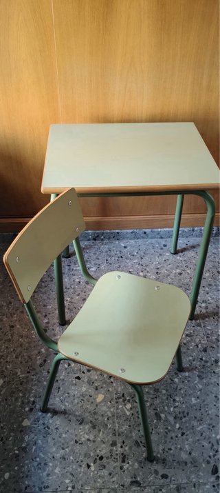 Mesa estudio y silla a juego