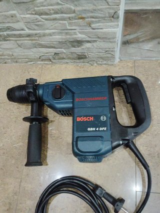 Martillo Bosch GBH 4 DFE