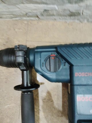 Martillo Bosch GBH 4 DFE