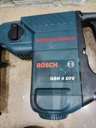 Martillo Bosch GBH 4 DFE