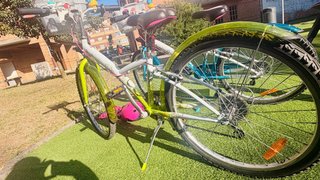 2 Bicicletas Btwin 24” impecables | Cesta + Luces