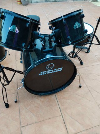 Batería Acústica Completa Negra.
