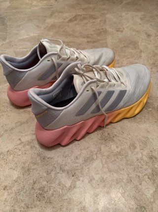 Zapatillas Adidas Switch Blancas/Rosa/Amarillas
