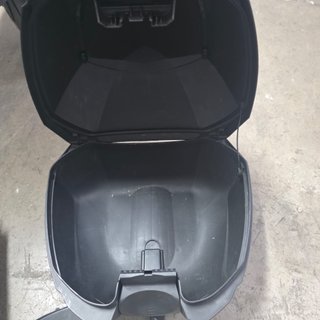 Baúl KYMCO KY30 30L + Soporte + 2 Llaves