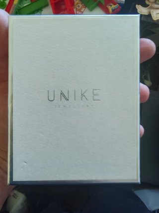 Colar Unike Menino e Menina Novo
