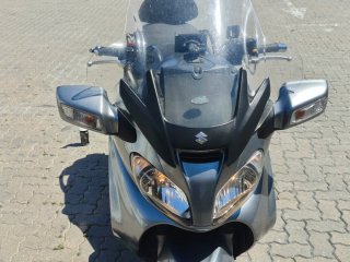 Suzuki Burgman 650 Executive Gris