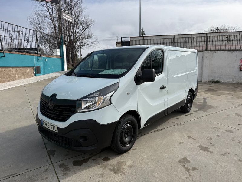 RENAULT TRAFIC FURGÓN 1.6 dCi 90 CV · 2019 - foto 1