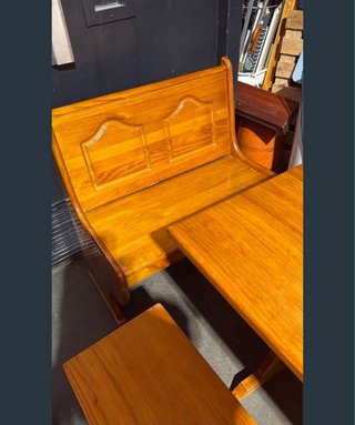 Conjunto mesa y bancos