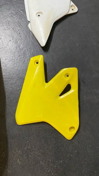 Cachas Suzuki DRZ 400 Amarillas
