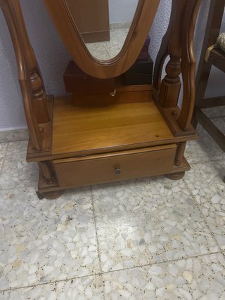 Espejo de pie vintage con cajón