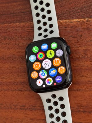 Apple Watch Series 7 45mm + Correa Nike