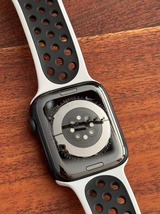 Apple Watch Series 7 45mm + Correa Nike