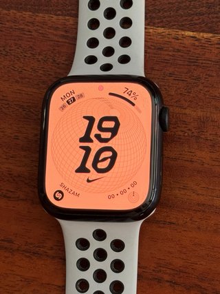 Apple Watch Series 7 45mm + Correa Nike