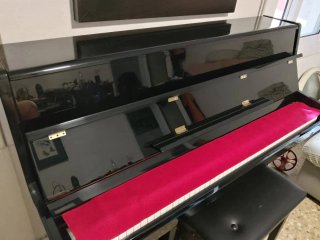 Piano Vertical Samick Negro