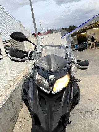 Benelli TRK 502X Adventure Moto