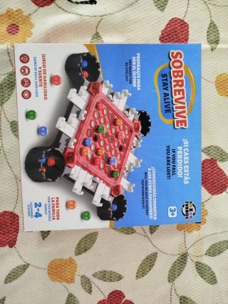 Juego de mesa Sobrevive Stay Alive
