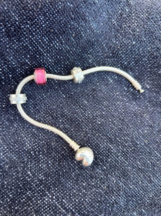 Pulsera Pandora Corazón y Abalorios