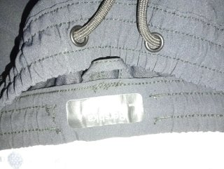 Pantaloni cargo neri con cinture