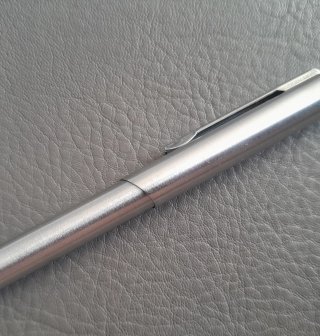Bolígrafo Heri con sello de tinta