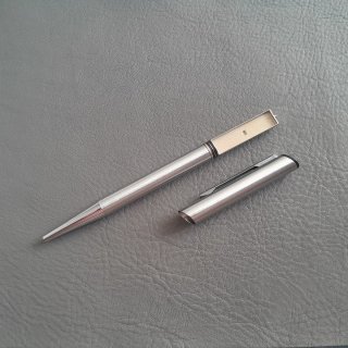 Bolígrafo Heri con sello de tinta