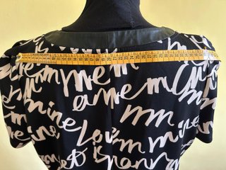 Sisley Vestito Nero con Scritta Rosa