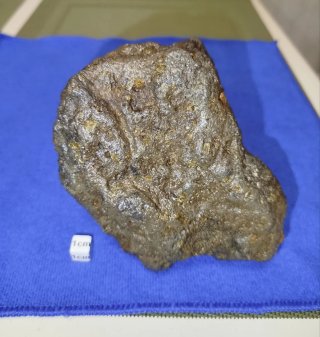 Meteorito Condrita petreo-ferroso 1,439 gramos