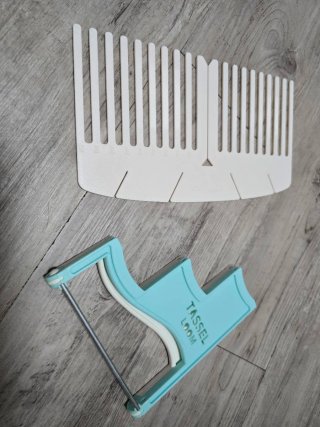 Herramientas para hacer pompones y flecos