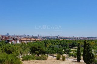 Piso en venta en Lucero en Madrid
