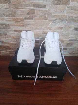 Zapatillas Under Armour Blancas