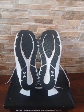 Zapatillas Under Armour Blancas