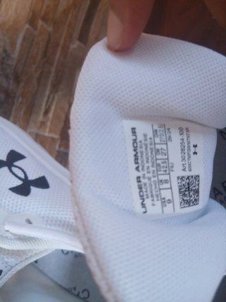 Zapatillas Under Armour Blancas