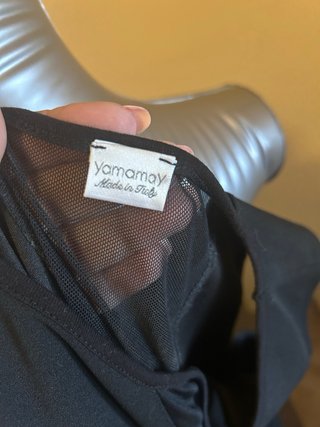 Tubino nero con inserto in pizzo