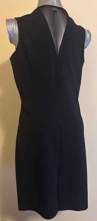 Tubino nero con inserto in pizzo