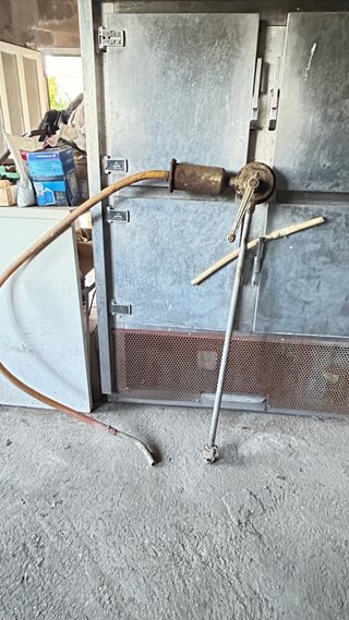 Bomba gasoil bidones buen estado