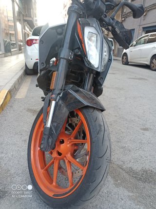 KTM DUKE 390