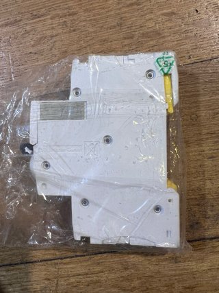 Disjuntor Schneider Electric Acti9 iC60N C16A