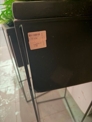 Macetas Maison du Monde con plantas artificiales