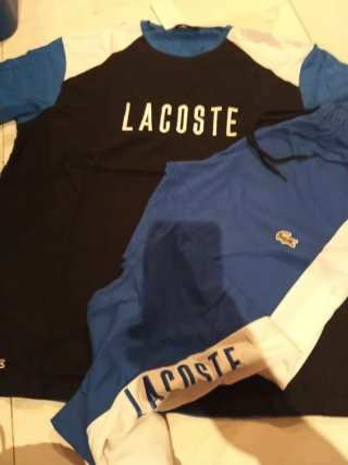 Conjunto Lacoste camiseta y pantalón