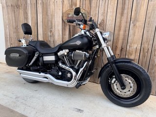 Harley Davidson Dyna Fat Bob Negra