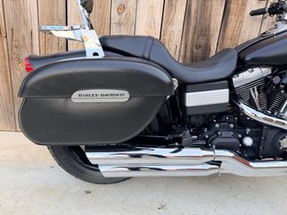 Harley Davidson Dyna Fat Bob Negra