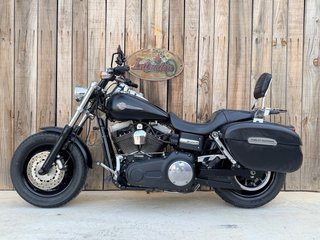 Harley Davidson Dyna Fat Bob Negra