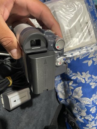 Videocámara Panasonic NV-GS8EB + Accesorios
