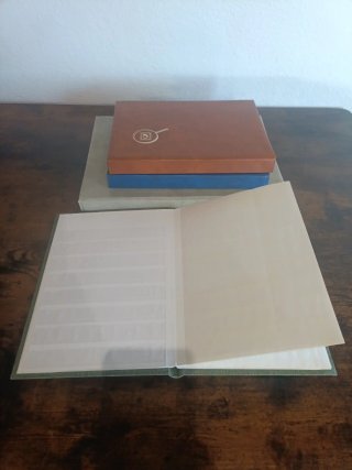 Lote 4 álbumes para sellos