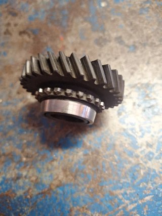 Piñón 3ª Velocidad Seat 600
