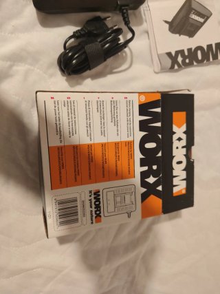 Cargador Worx WA3841 18V