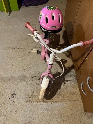 Bicicleta infantil rosa , regalo casco rosa